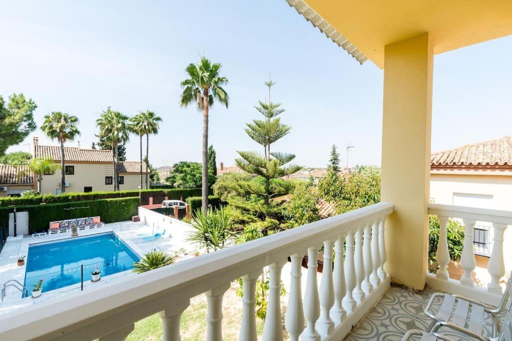 Star's House Sevilla.con Piscina,10 Min De Sevilla Villa Valencina de la Concepción